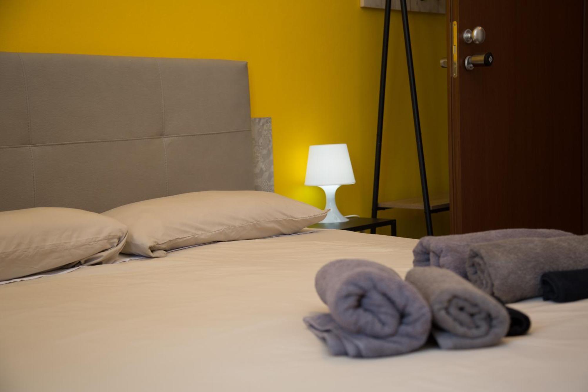Guest House Turin Metro Young Екстер'єр фото