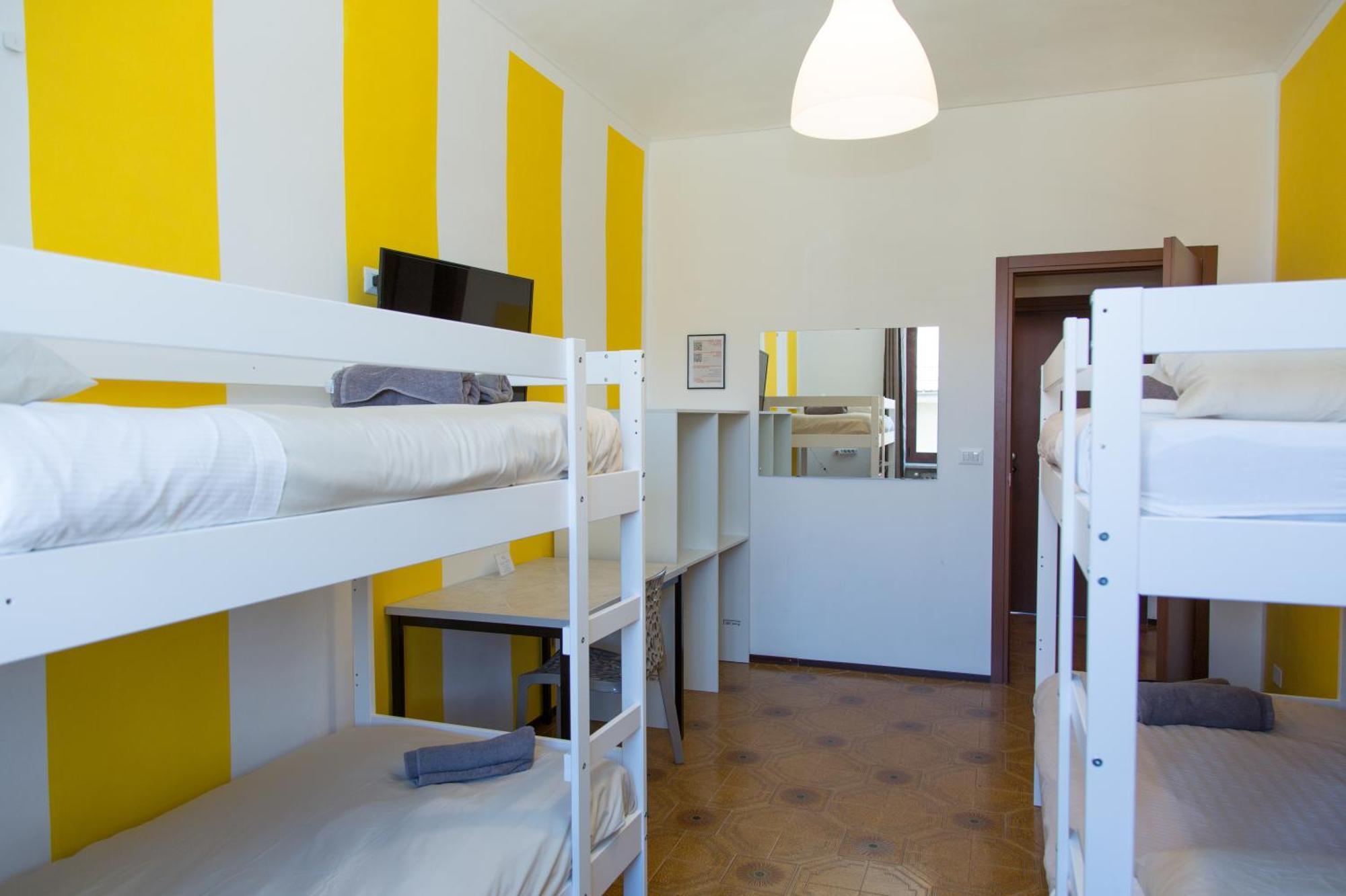 Guest House Turin Metro Young Екстер'єр фото