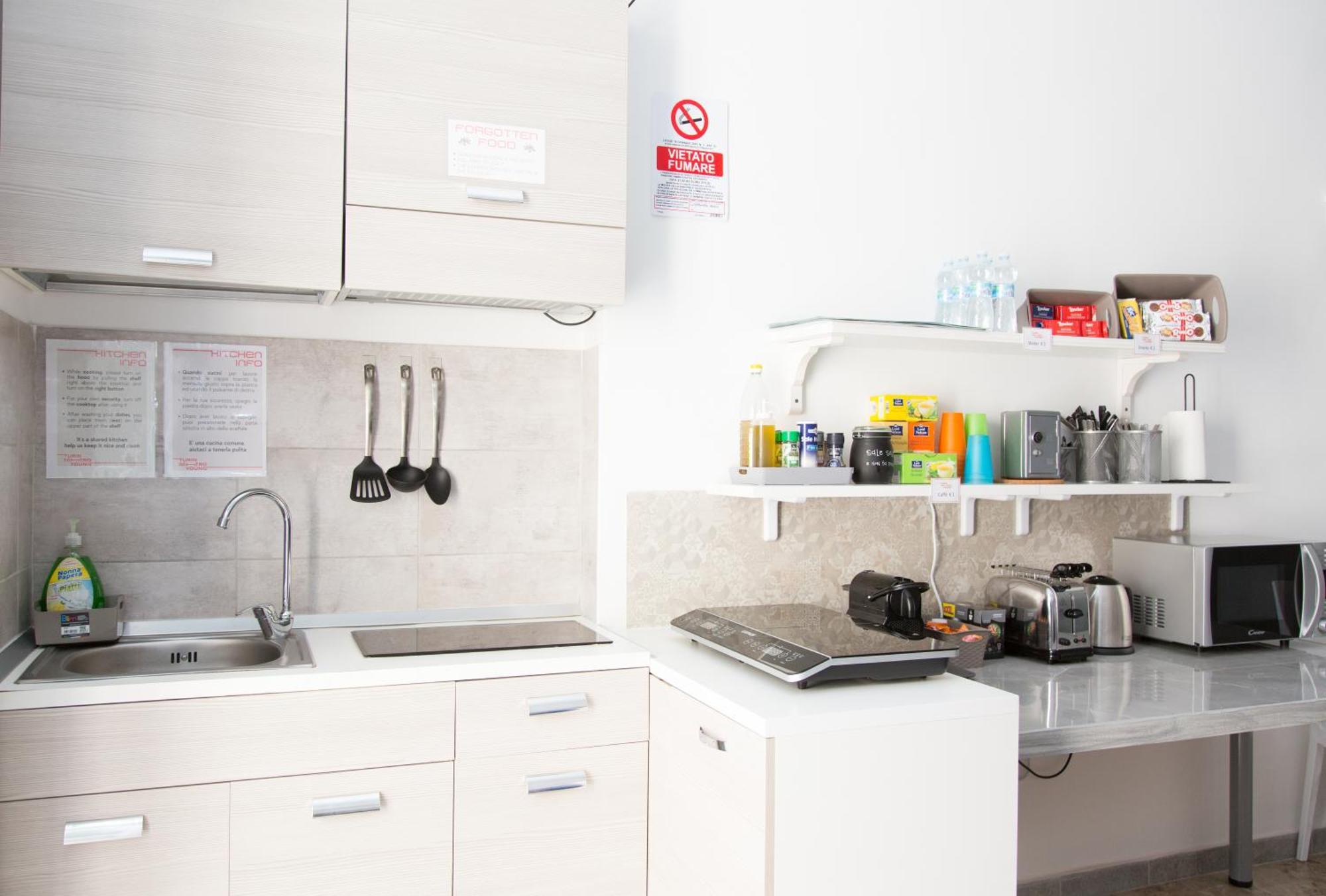 Guest House Turin Metro Young Екстер'єр фото