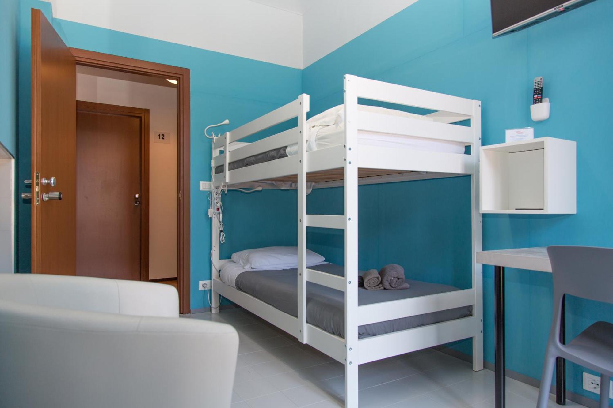 Guest House Turin Metro Young Екстер'єр фото