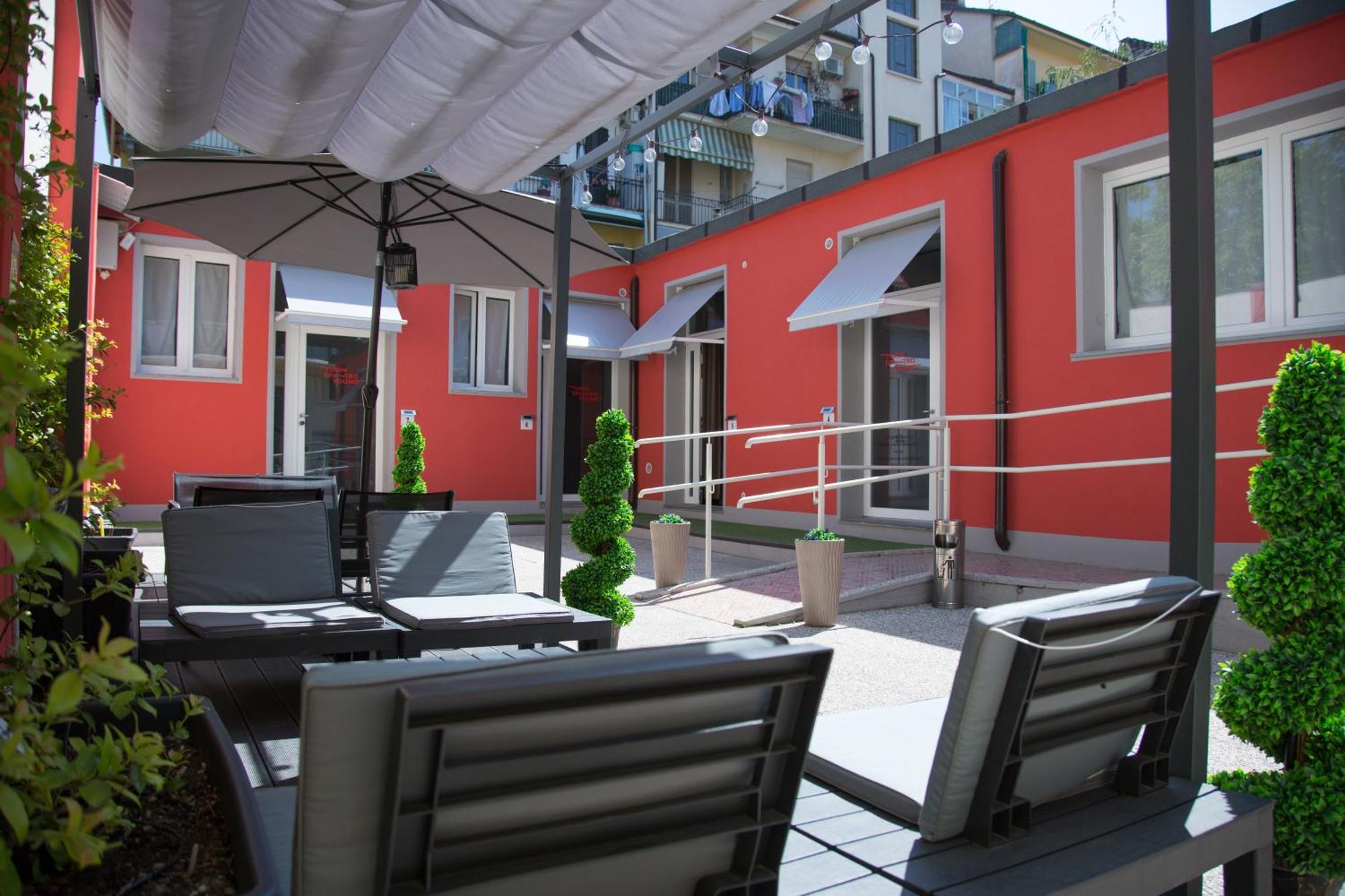 Guest House Turin Metro Young Екстер'єр фото